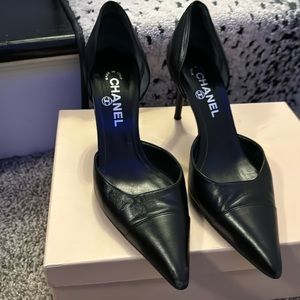 Chanel black pumps